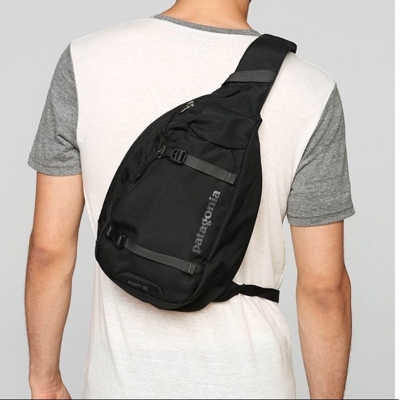 patagonia atom sling black